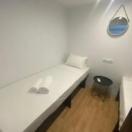 Le.chris Central Dorms Capsule hotel
