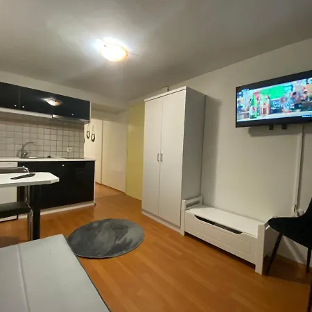 Capsule hotel Le.chris Central Dorms *